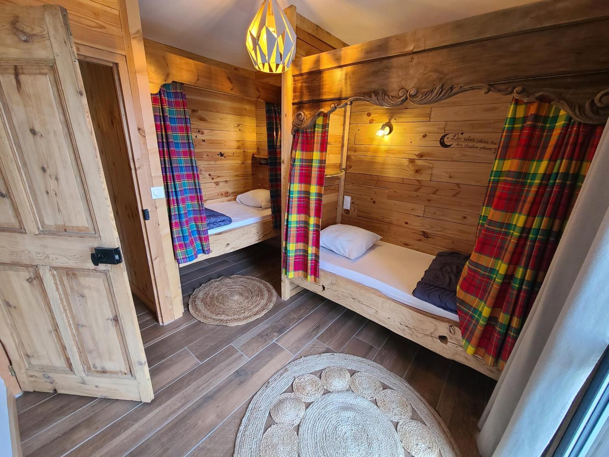Gites La Boletiere Saint-Etienne-du-Valdonnez Екстер'єр фото